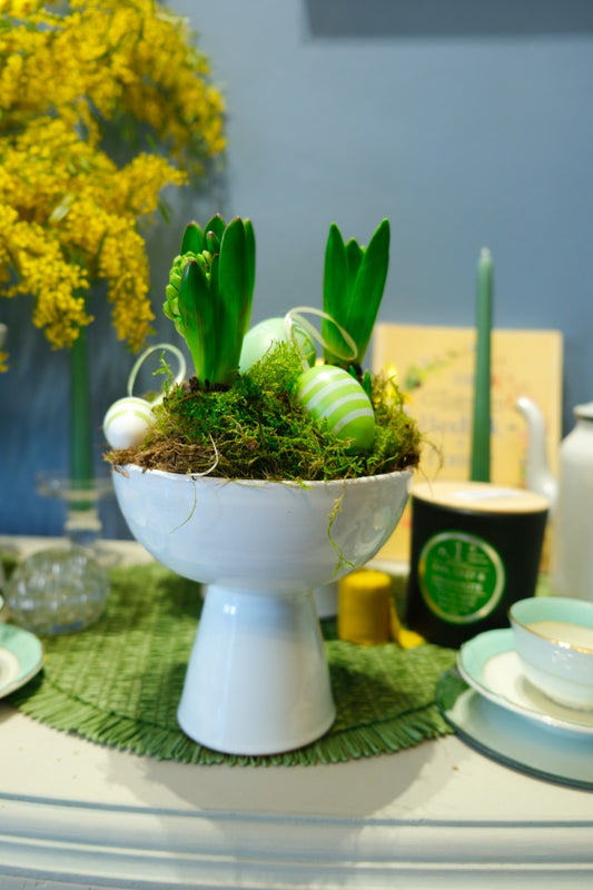 Copa Portofino con bulbos y huevos de pascua